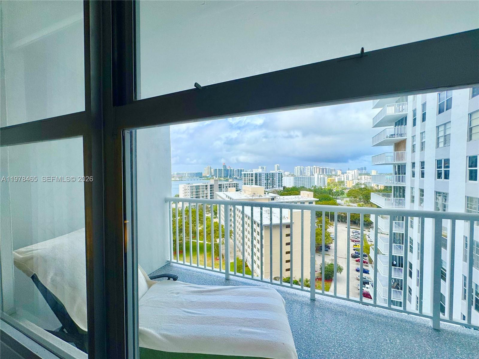 image Winston Towers 40026