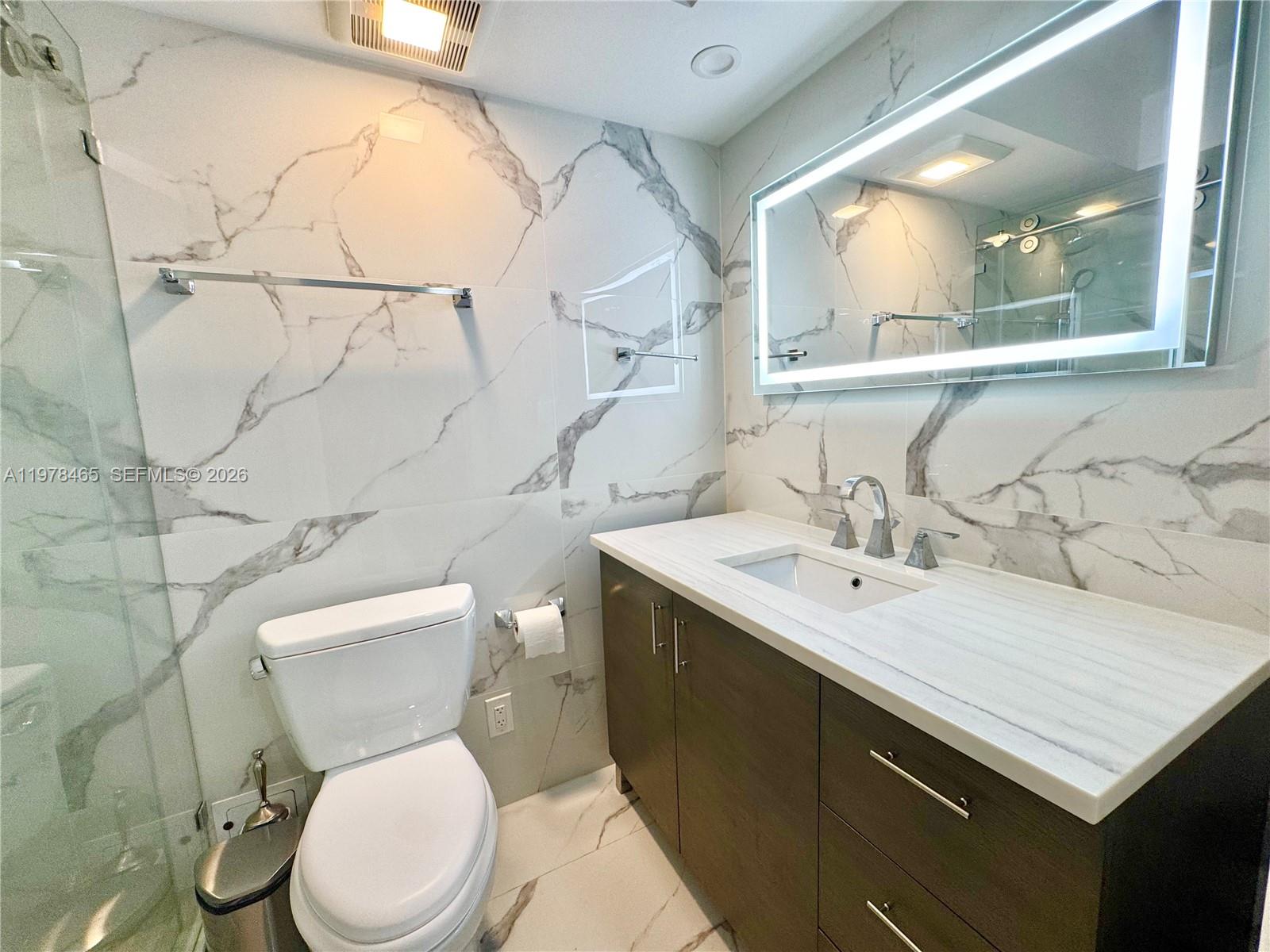 image Winston Towers 40029