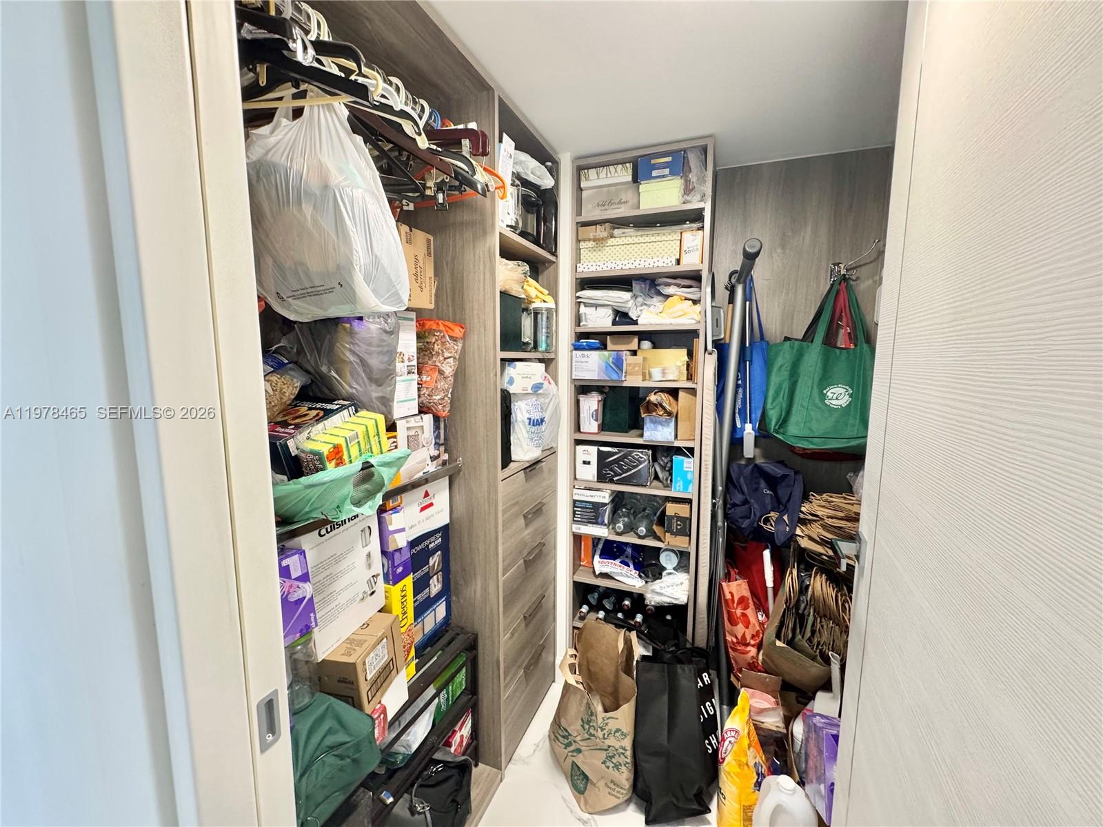 image Winston Towers 40031