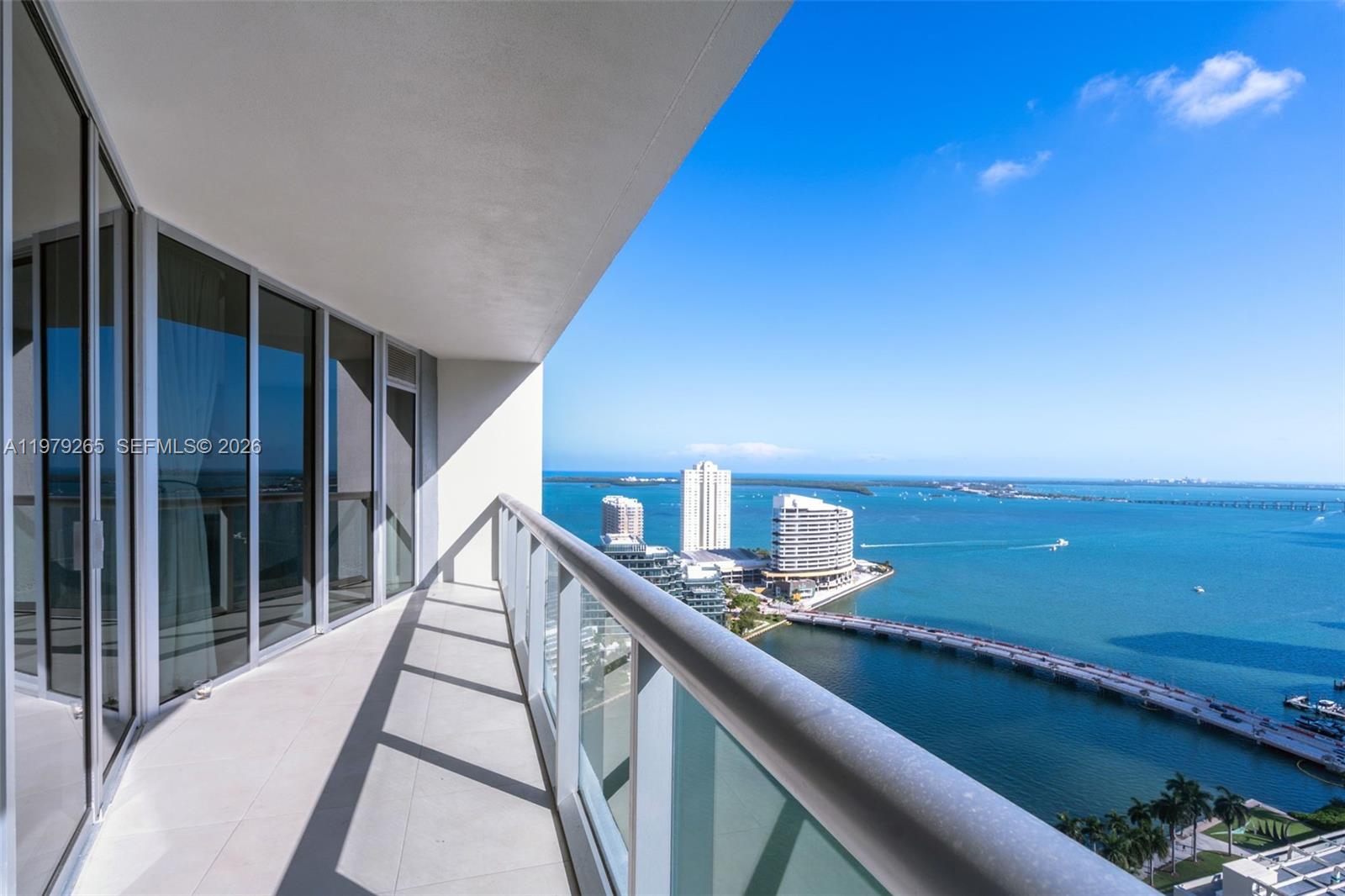 495 Brickell Ave #2909