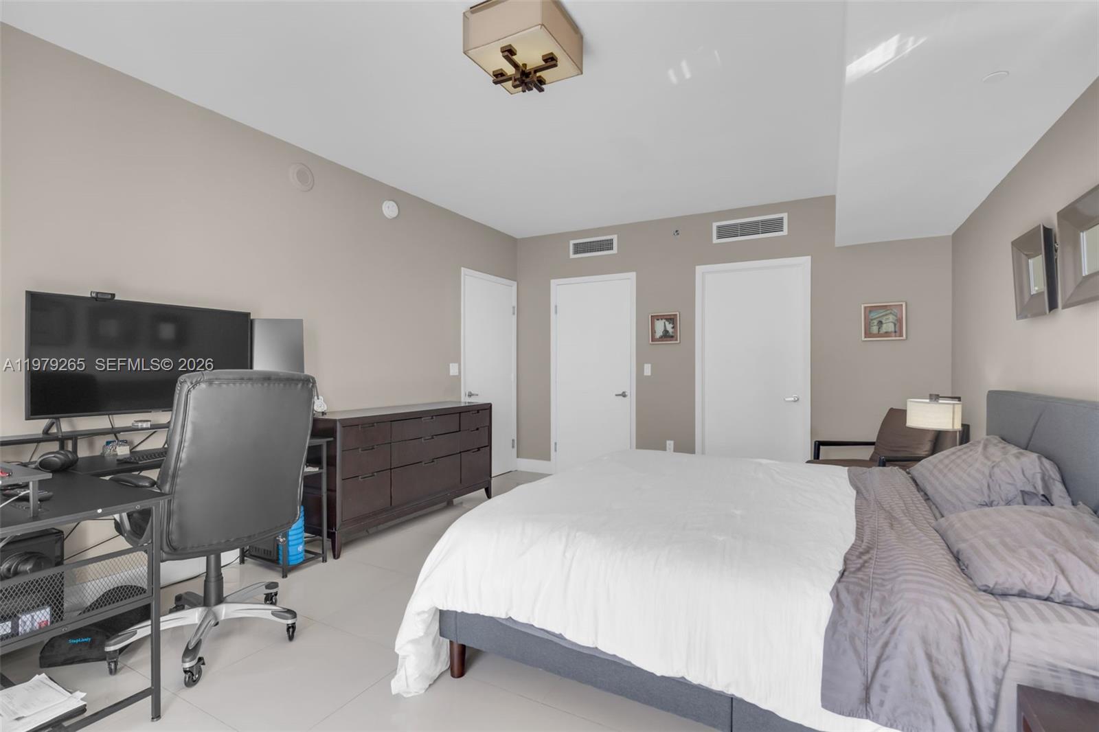 image Icon Brickell II13