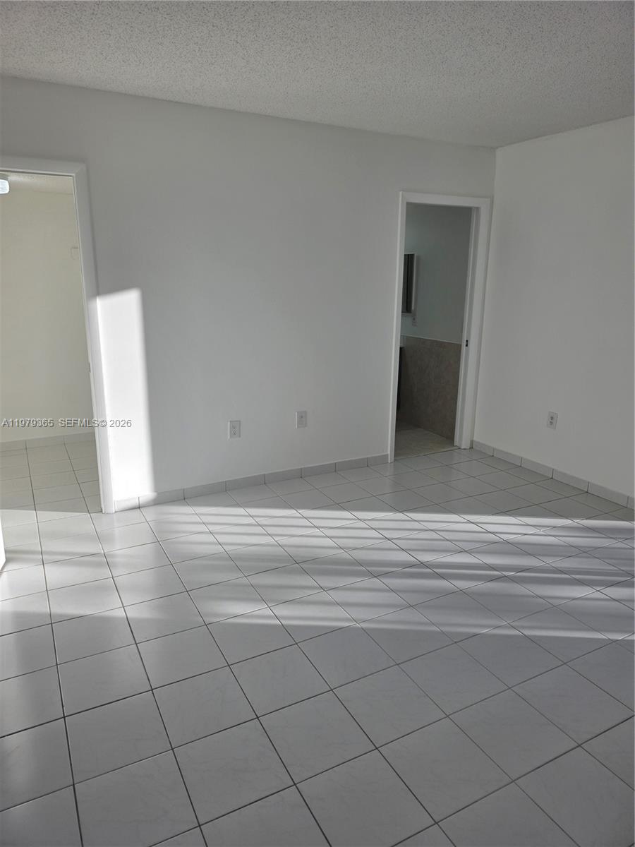 8015 SW 107th Ave #313 Miami, FL 33173