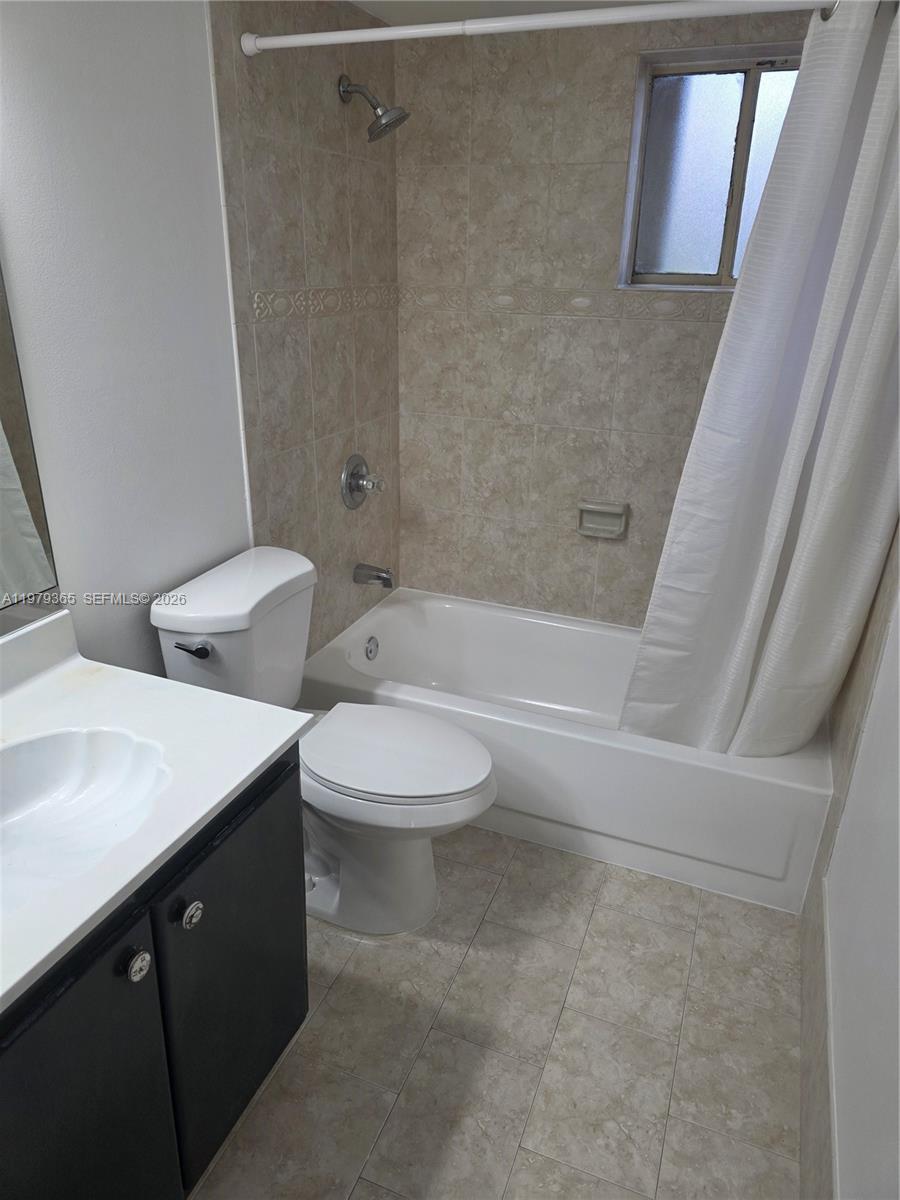 8015 SW 107th Ave #313 Miami, FL 33173