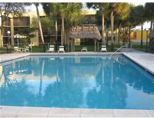 8015 SW 107th Ave #313 Miami, FL 33173