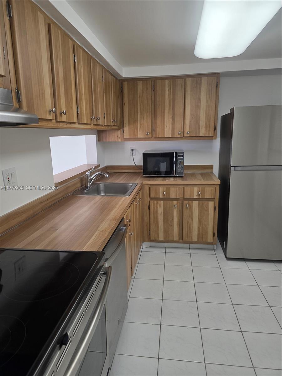 8015 SW 107th Ave #313 Miami, FL 33173