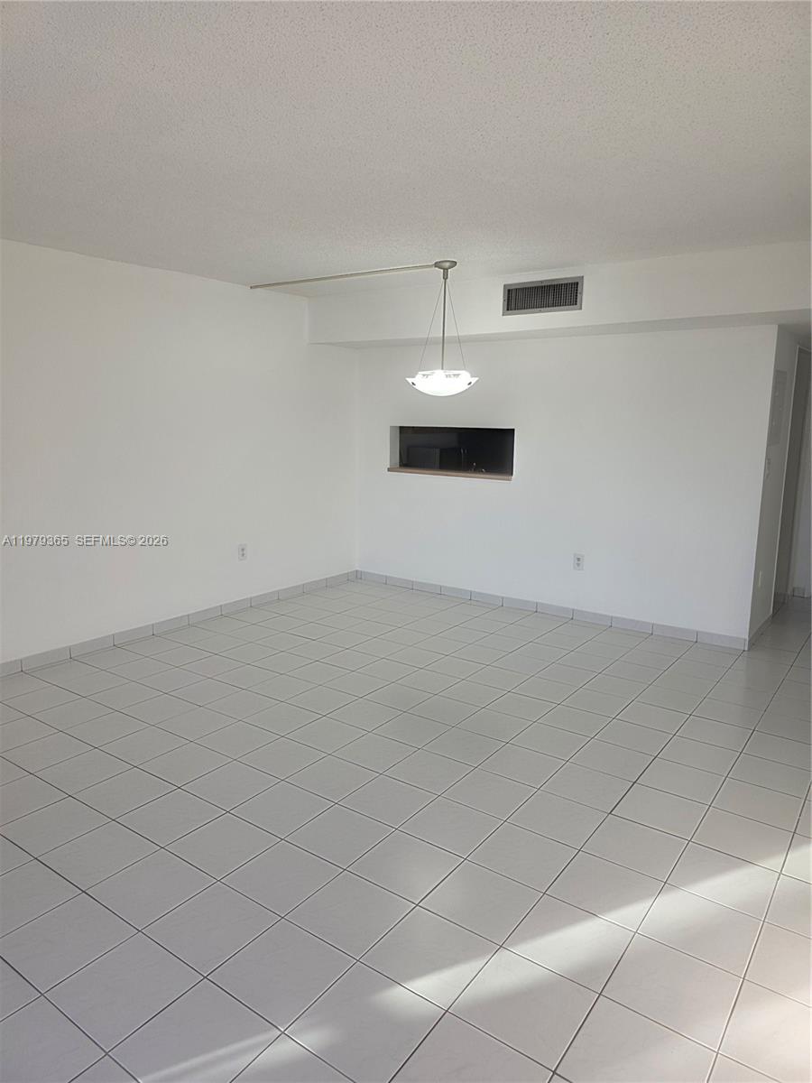 8015 SW 107th Ave #313 Miami, FL 33173