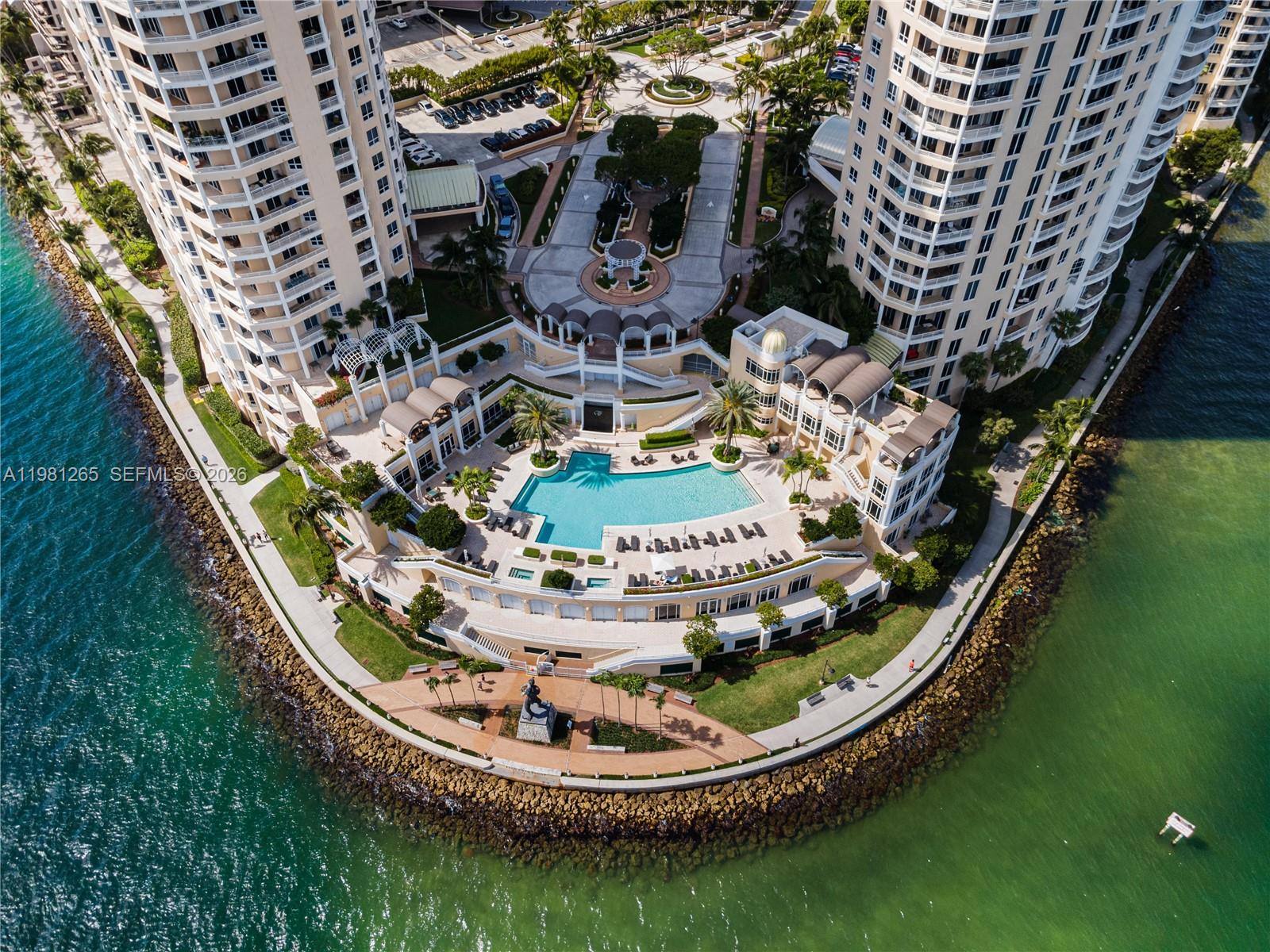 848 Brickell Key Dr #903 Miami, FL 33131