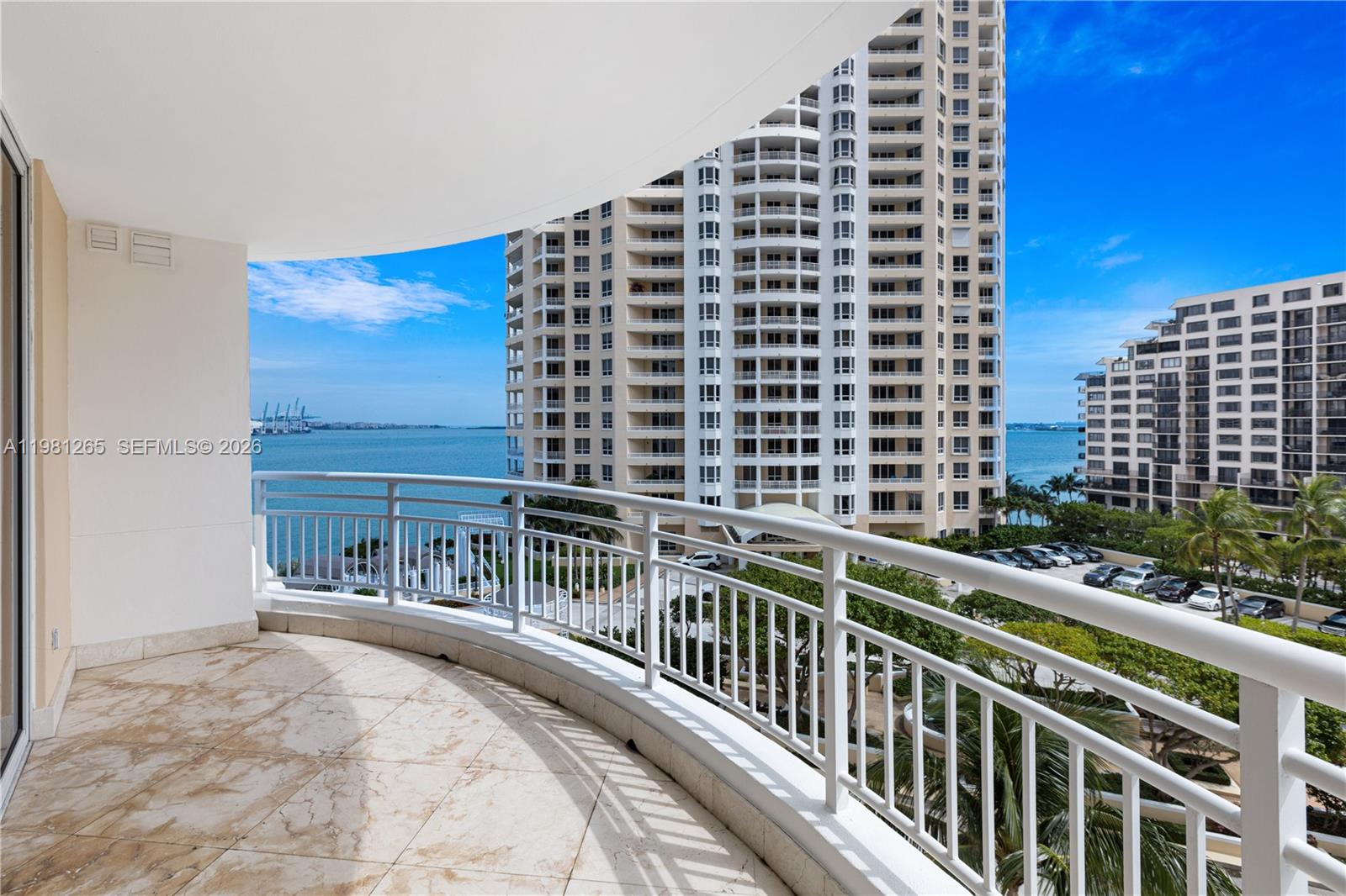 848 Brickell Key Dr #903 Miami, FL 33131
