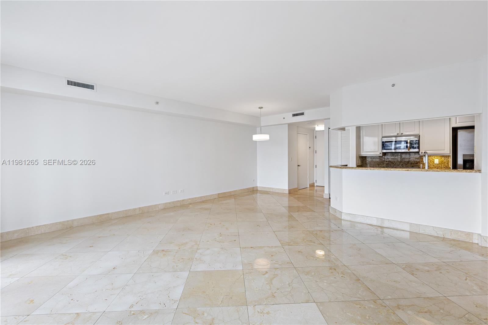 848 Brickell Key Dr #903 Miami, FL 33131