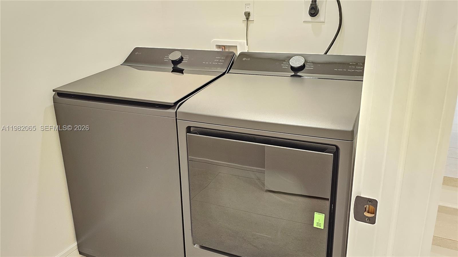 2365 SW 21st Ave Miami, FL 33145