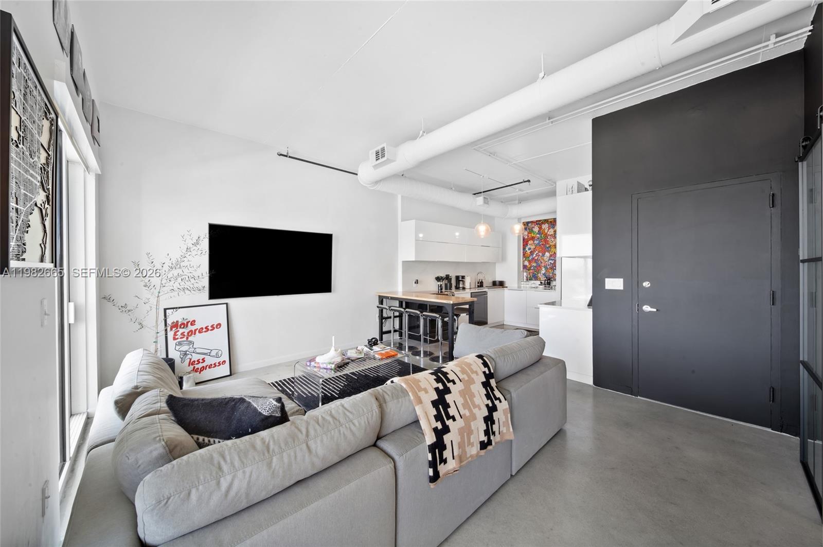 10 SW South Riv Dr #1512 Miami, FL 33130