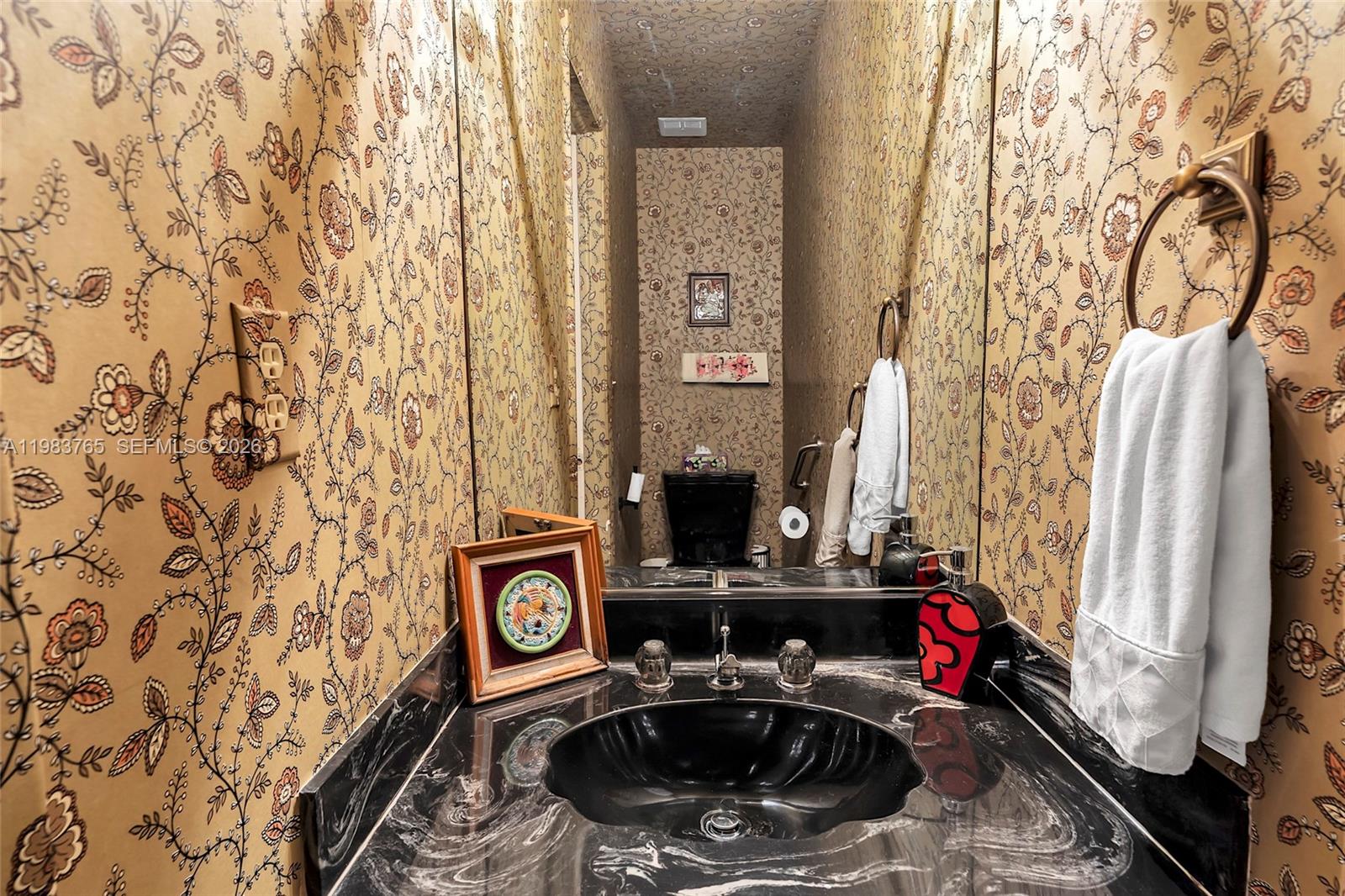 2132 NE 171st St North Miami Beach, FL 33162