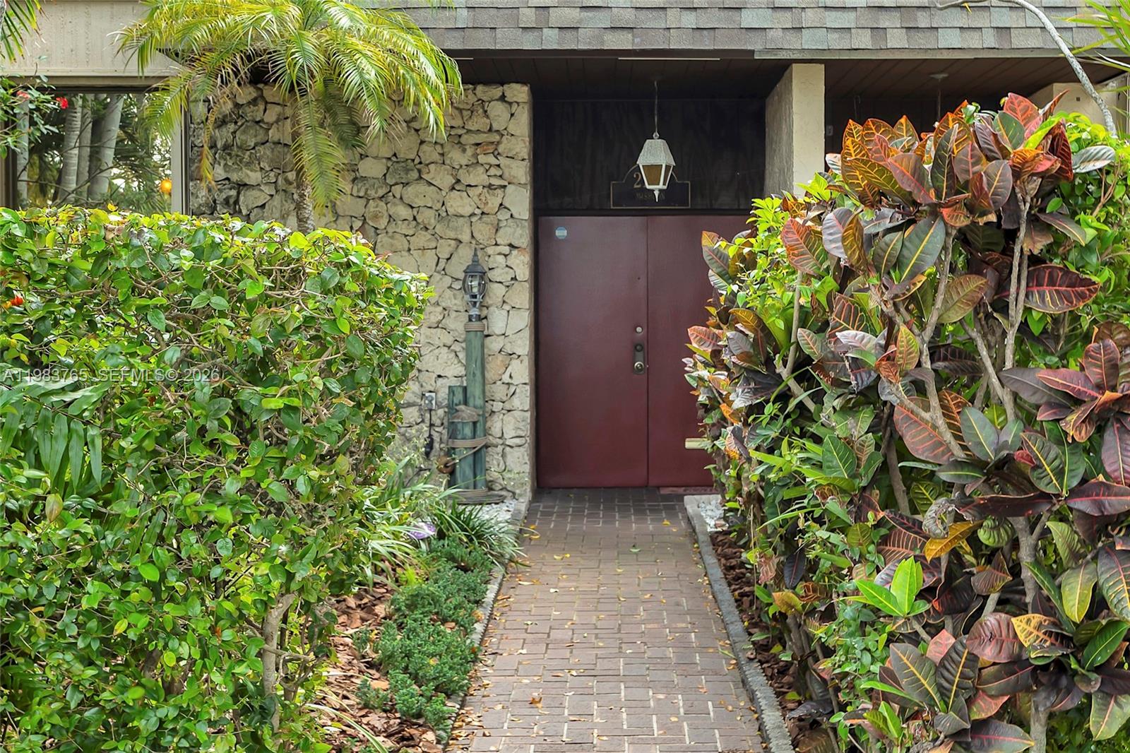 2132 NE 171st St North Miami Beach, FL 33162