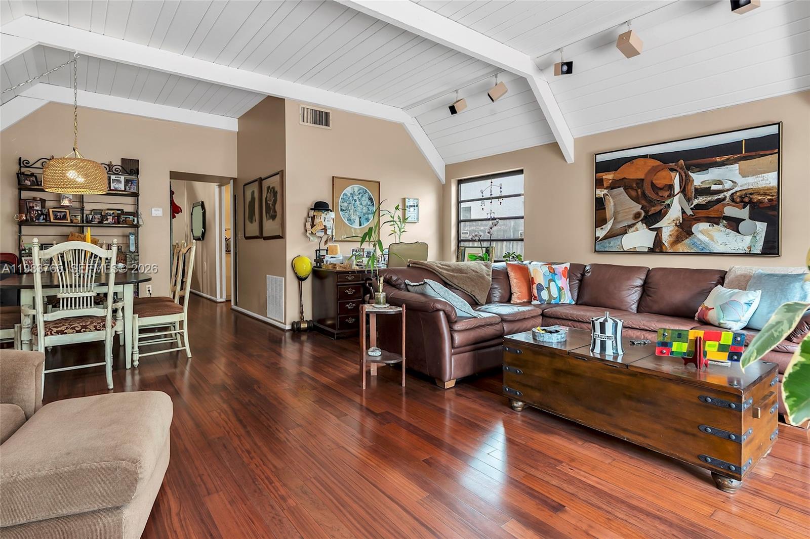 2132 NE 171st St North Miami Beach, FL 33162