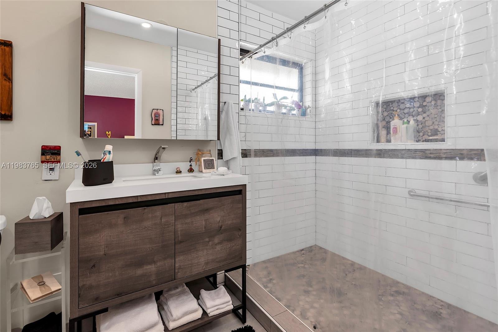 2132 NE 171st St North Miami Beach, FL 33162