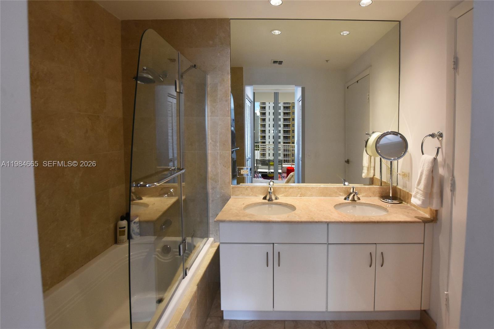 image Courts Brickell Key15