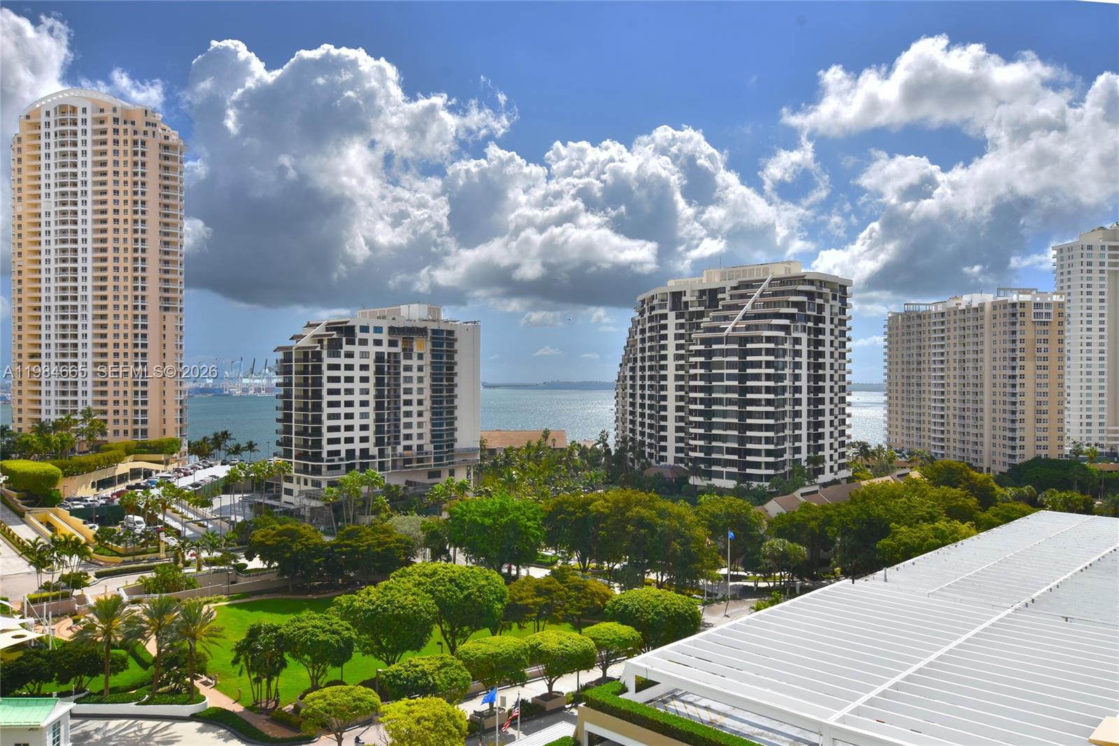 image Courts Brickell Key4
