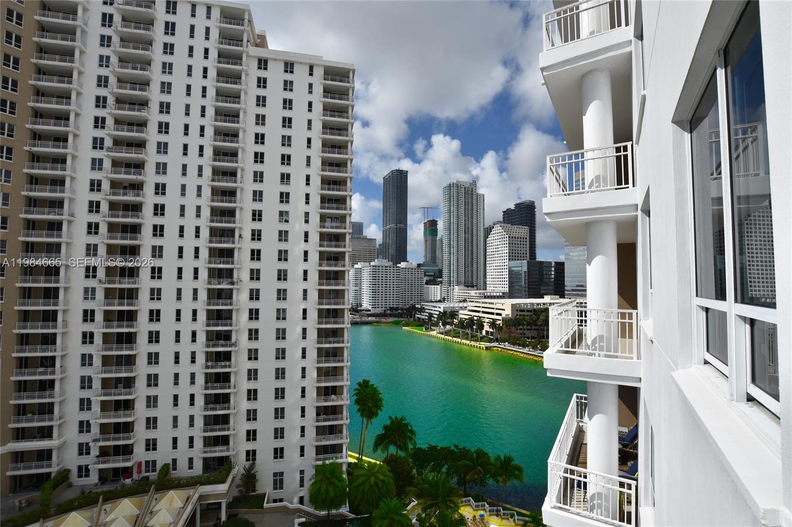 image Courts Brickell Key6