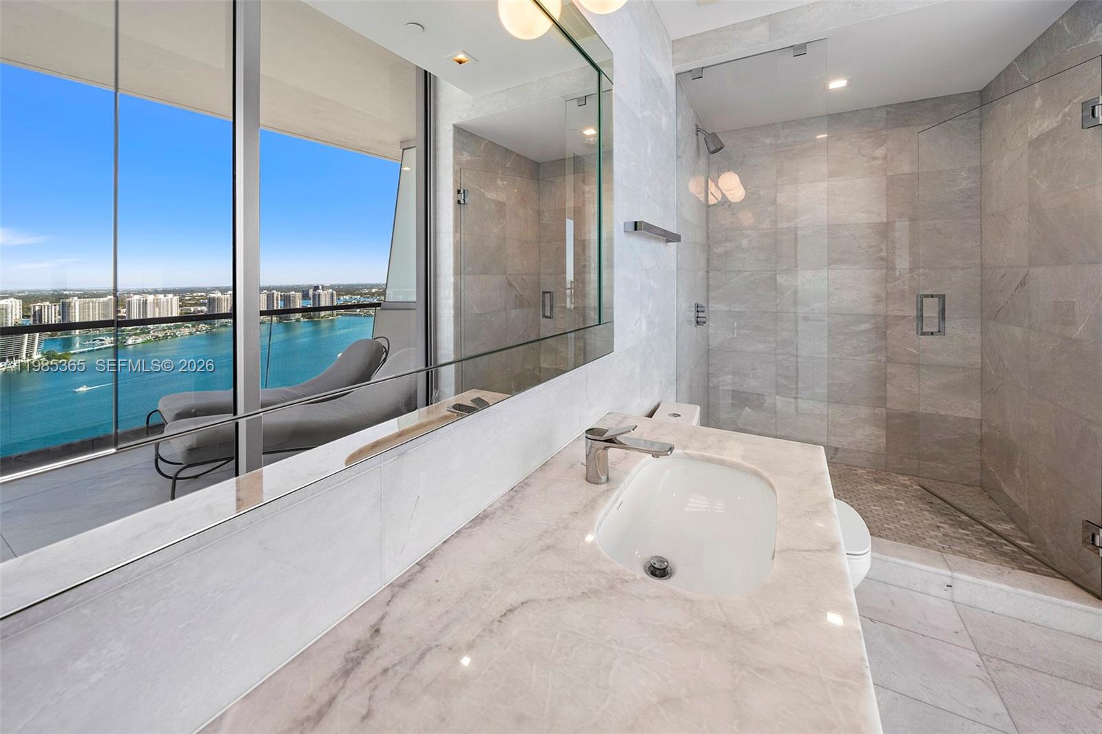 image Turnberry Ocean Club21