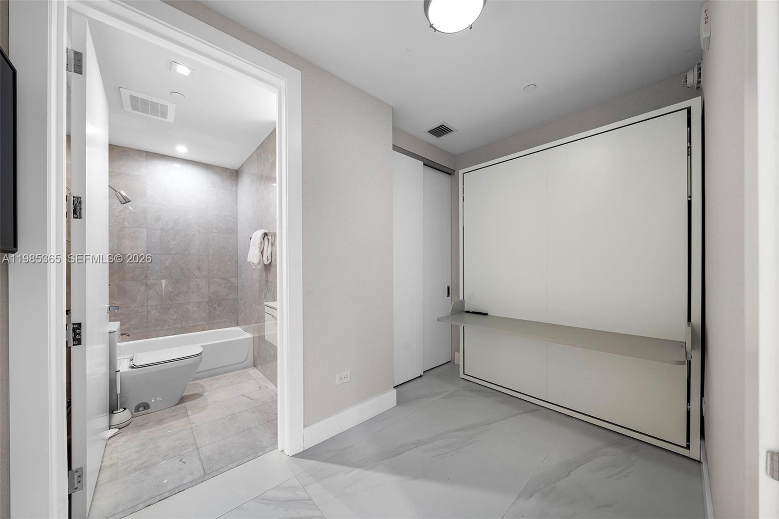 image Turnberry Ocean Club22