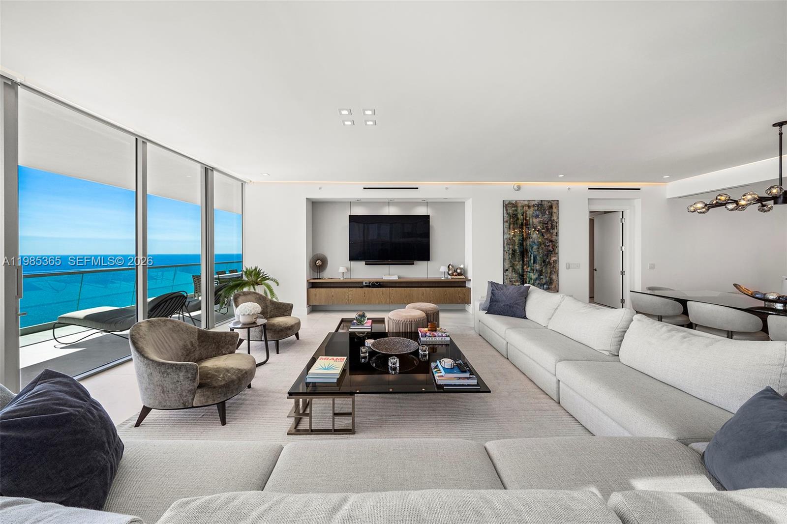 image Turnberry Ocean Club2