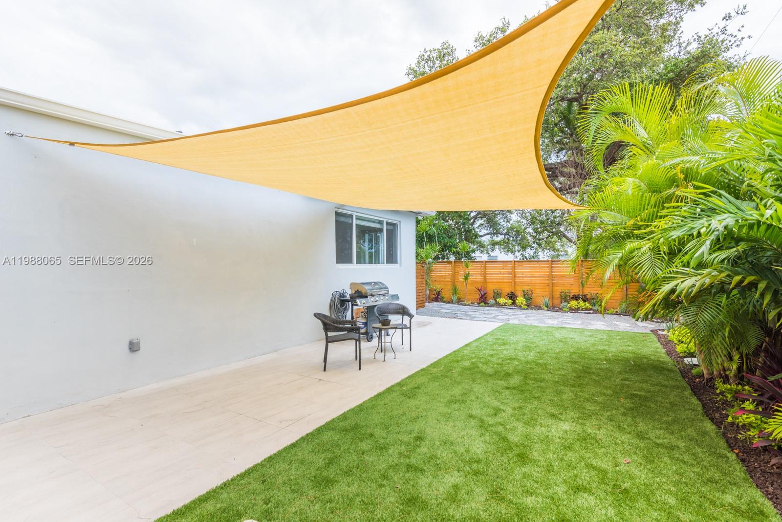 44 NW 40th St Miami, FL 33127