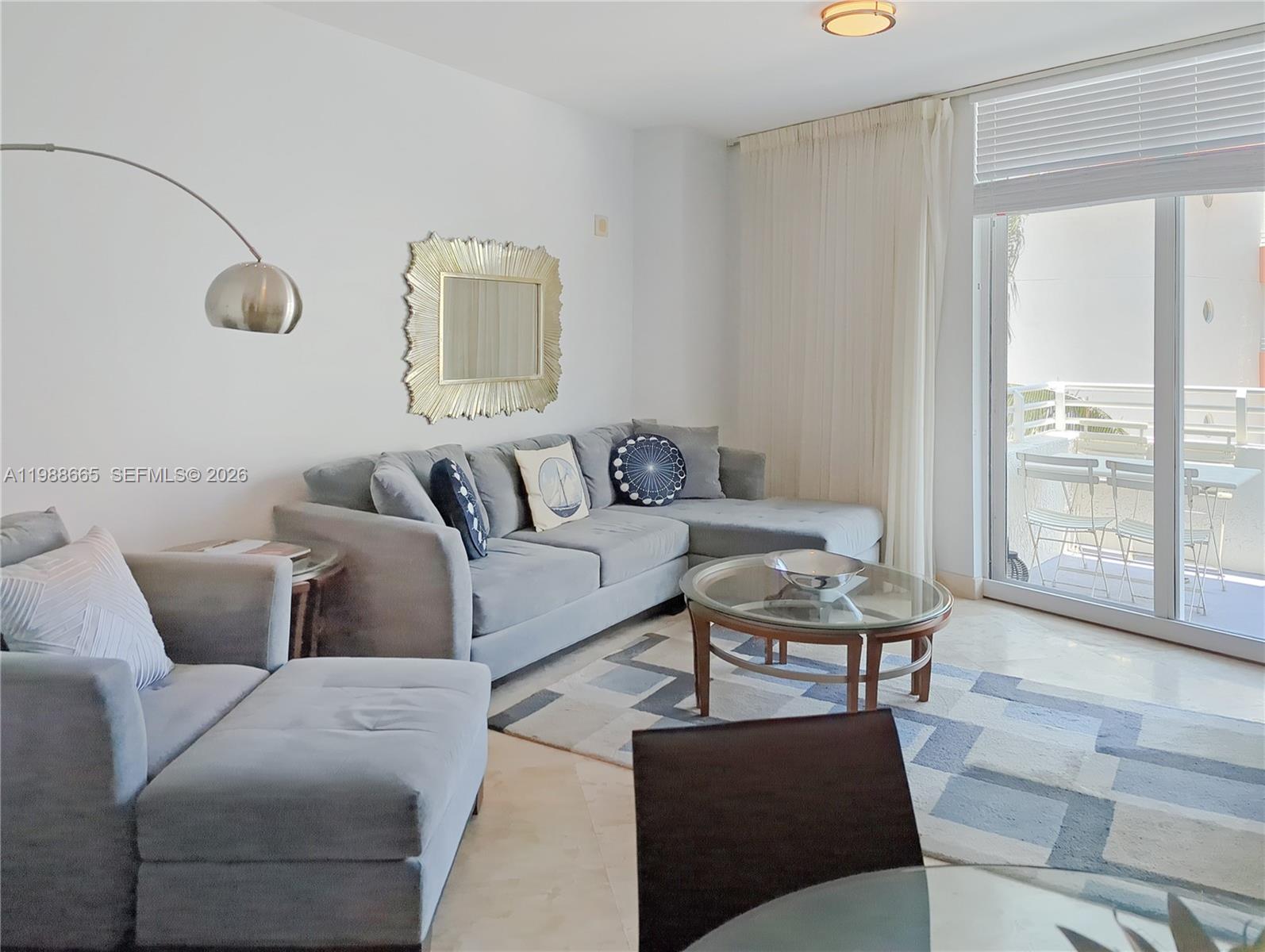 225 Collins Ave #4J