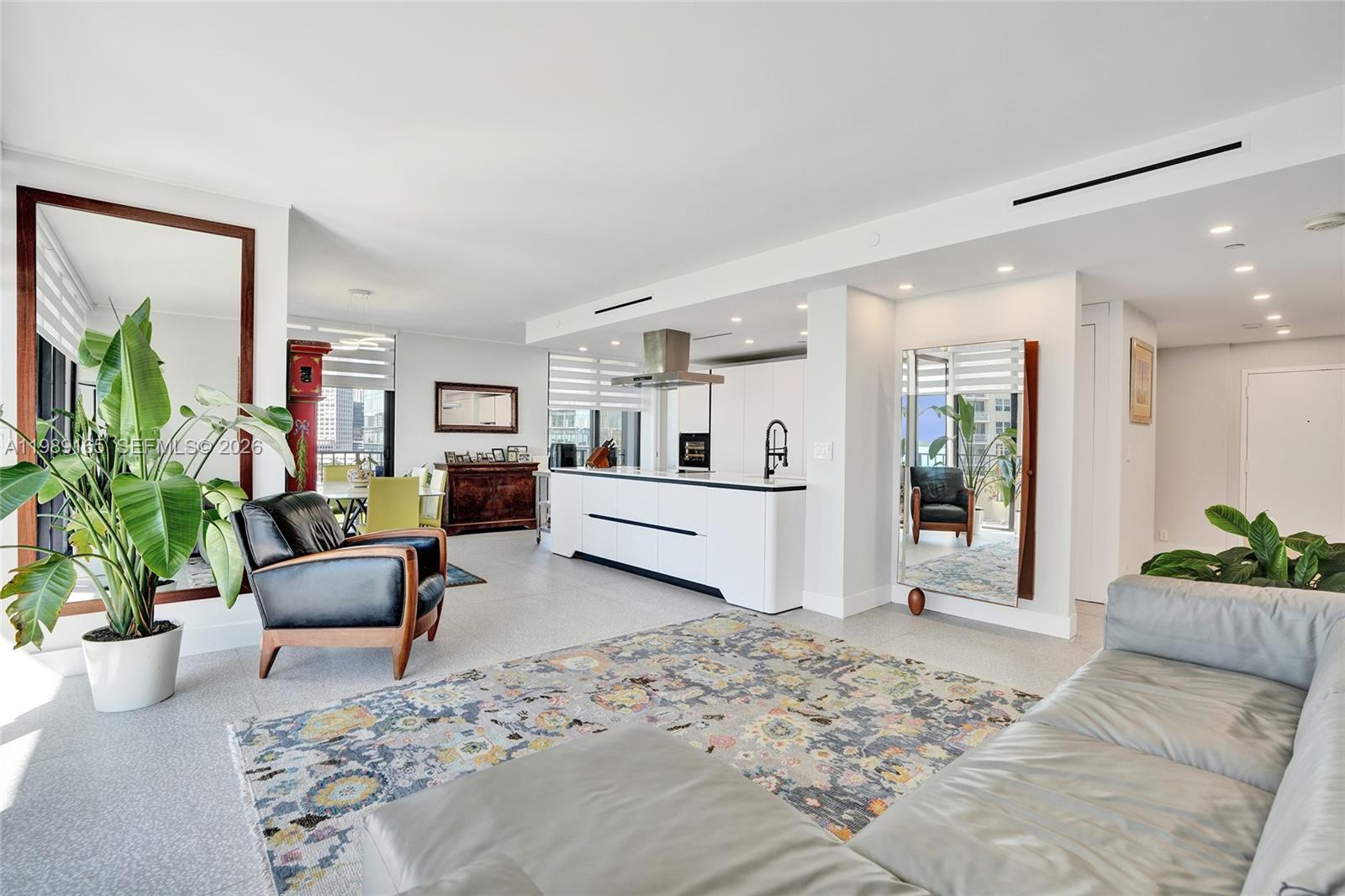 520 Brickell Key Dr #A1015