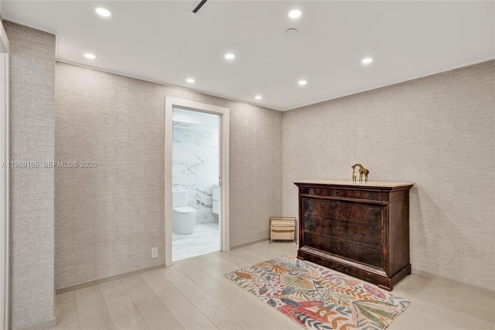 image Brickell Key One12