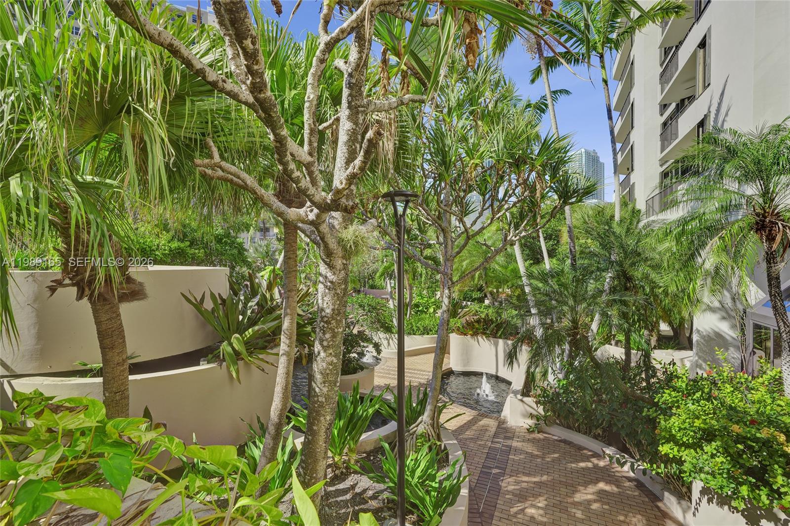 image Brickell Key One32