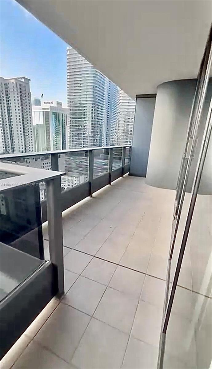 image Brickell Flatiron25