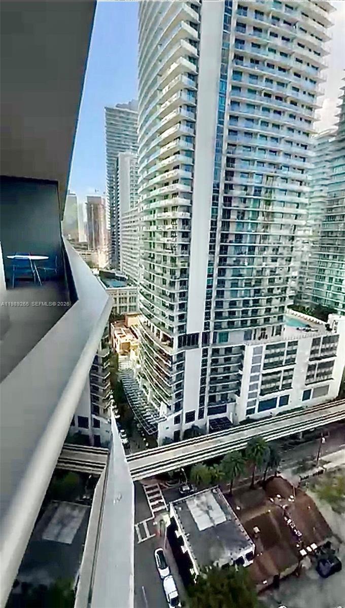image Brickell Flatiron31