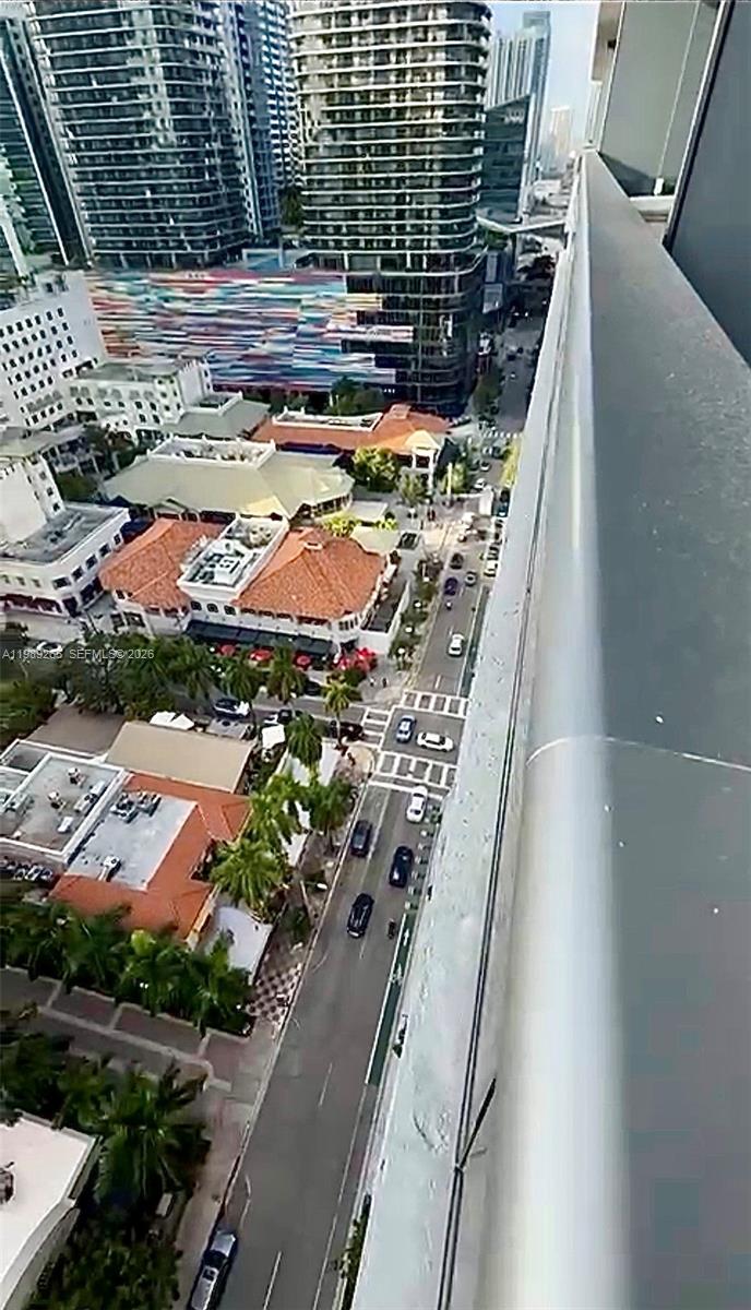 image Brickell Flatiron34