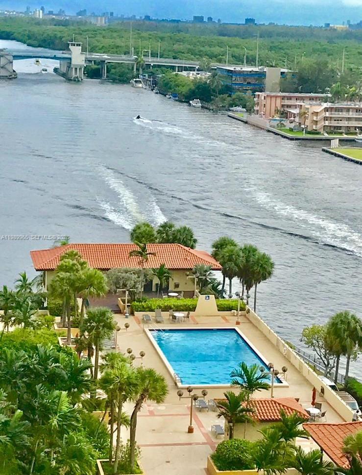 image Winston Towers 70014