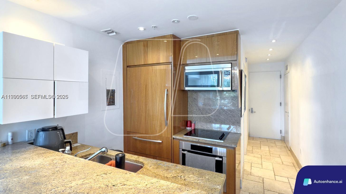 50 S Pointe Dr #504 Miami Beach, FL 33139