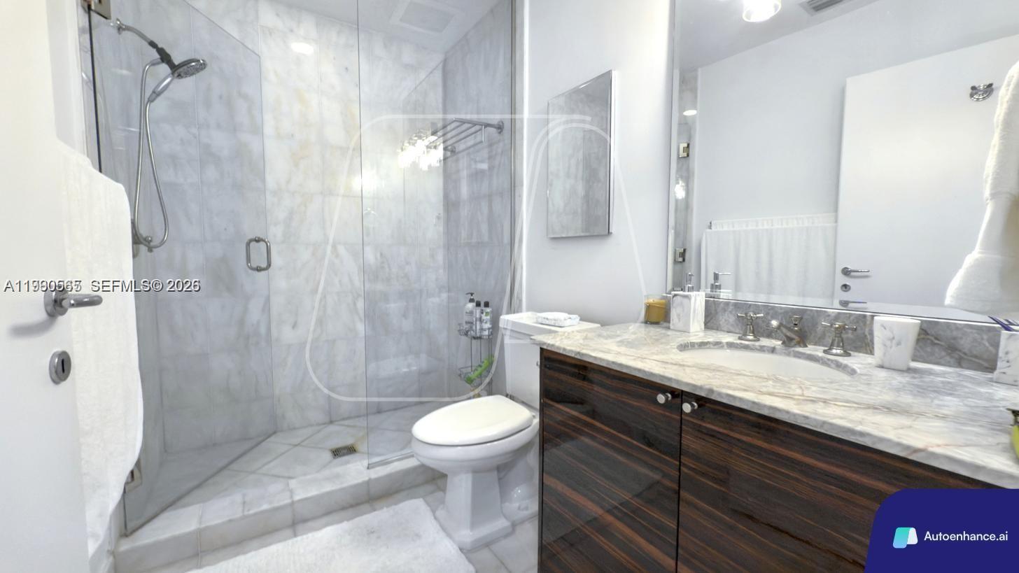 50 S Pointe Dr #504 Miami Beach, FL 33139