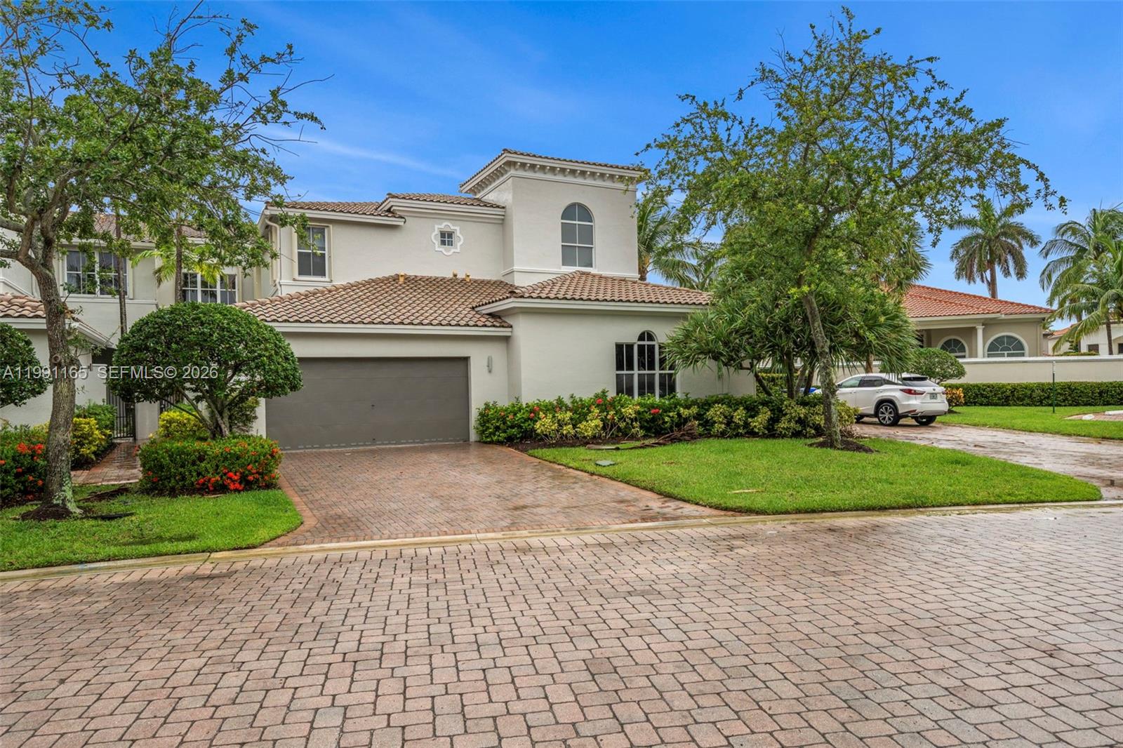 896 W Spinnaker Dr W #896