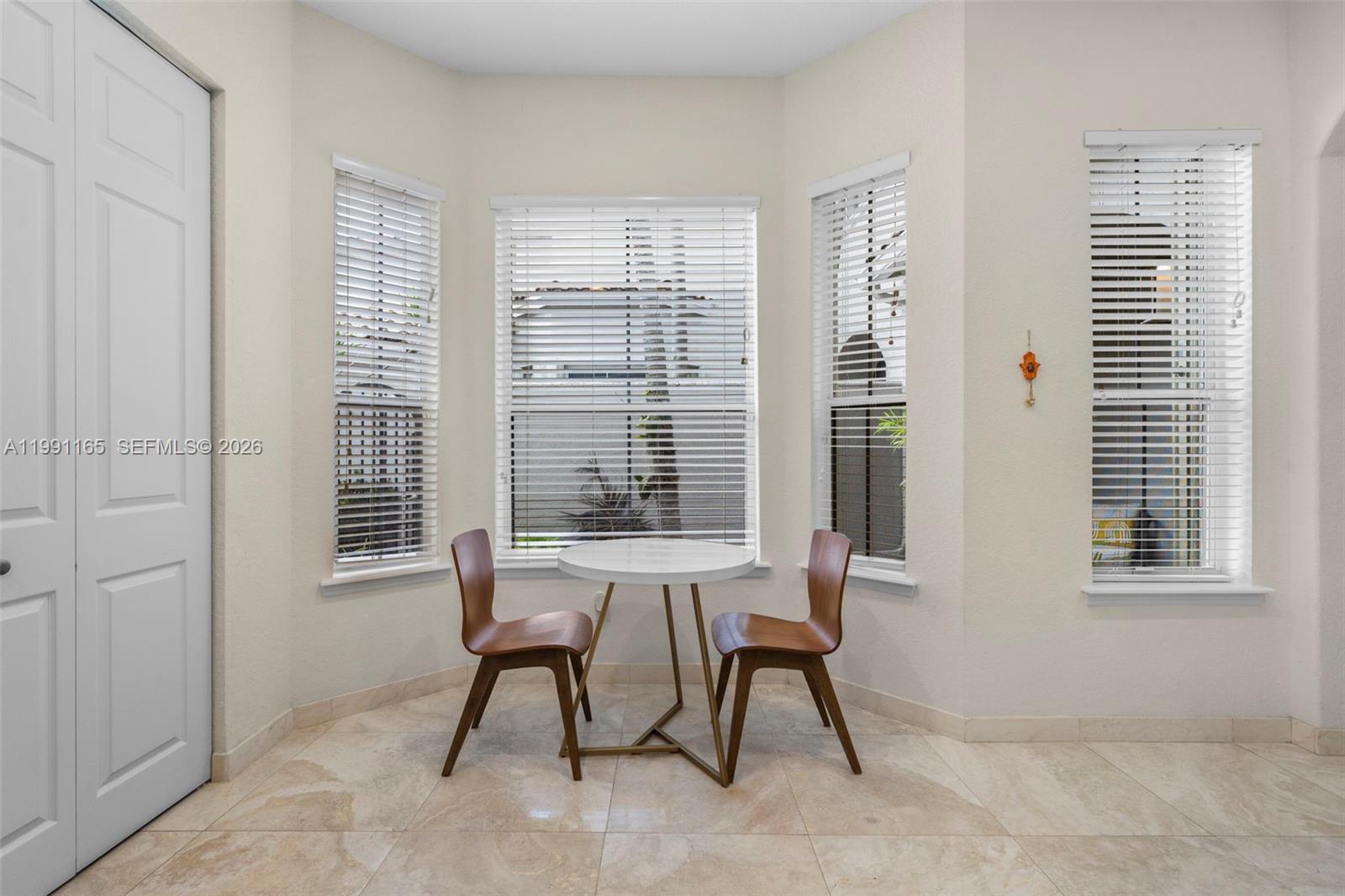 896 W Spinnaker Dr W #896 Hollywood, FL 33019