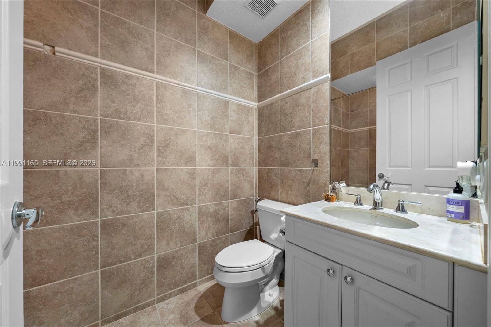 896 W Spinnaker Dr W #896 Hollywood, FL 33019