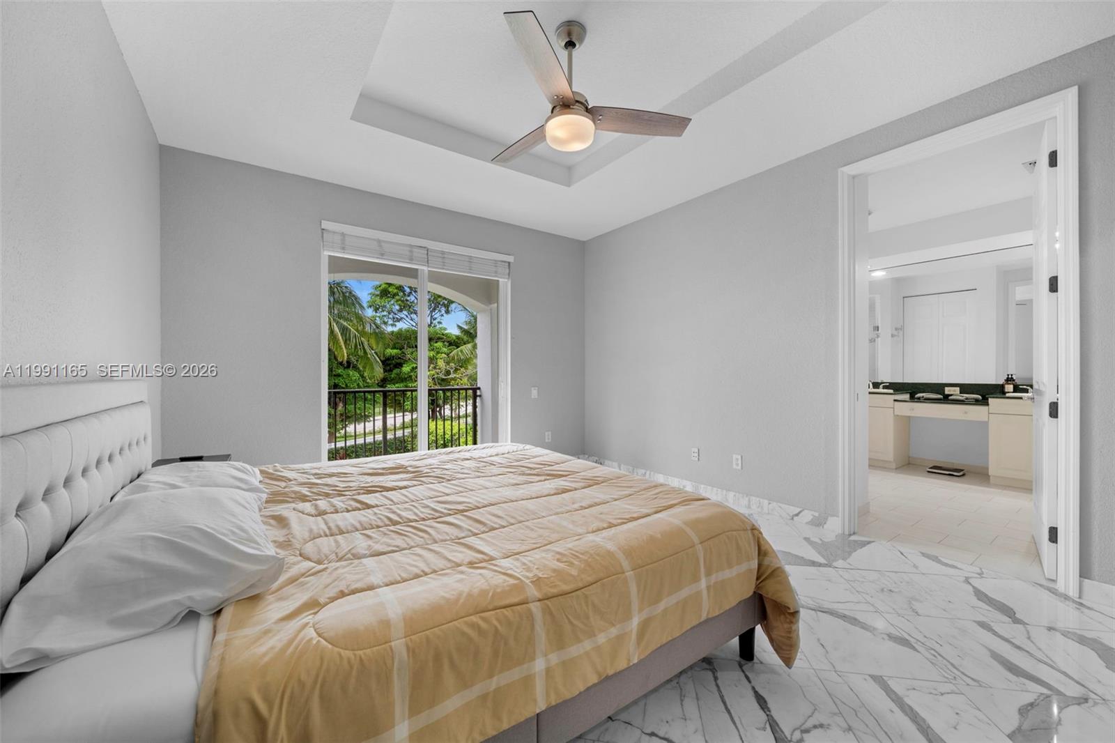 896 W Spinnaker Dr W #896 Hollywood, FL 33019