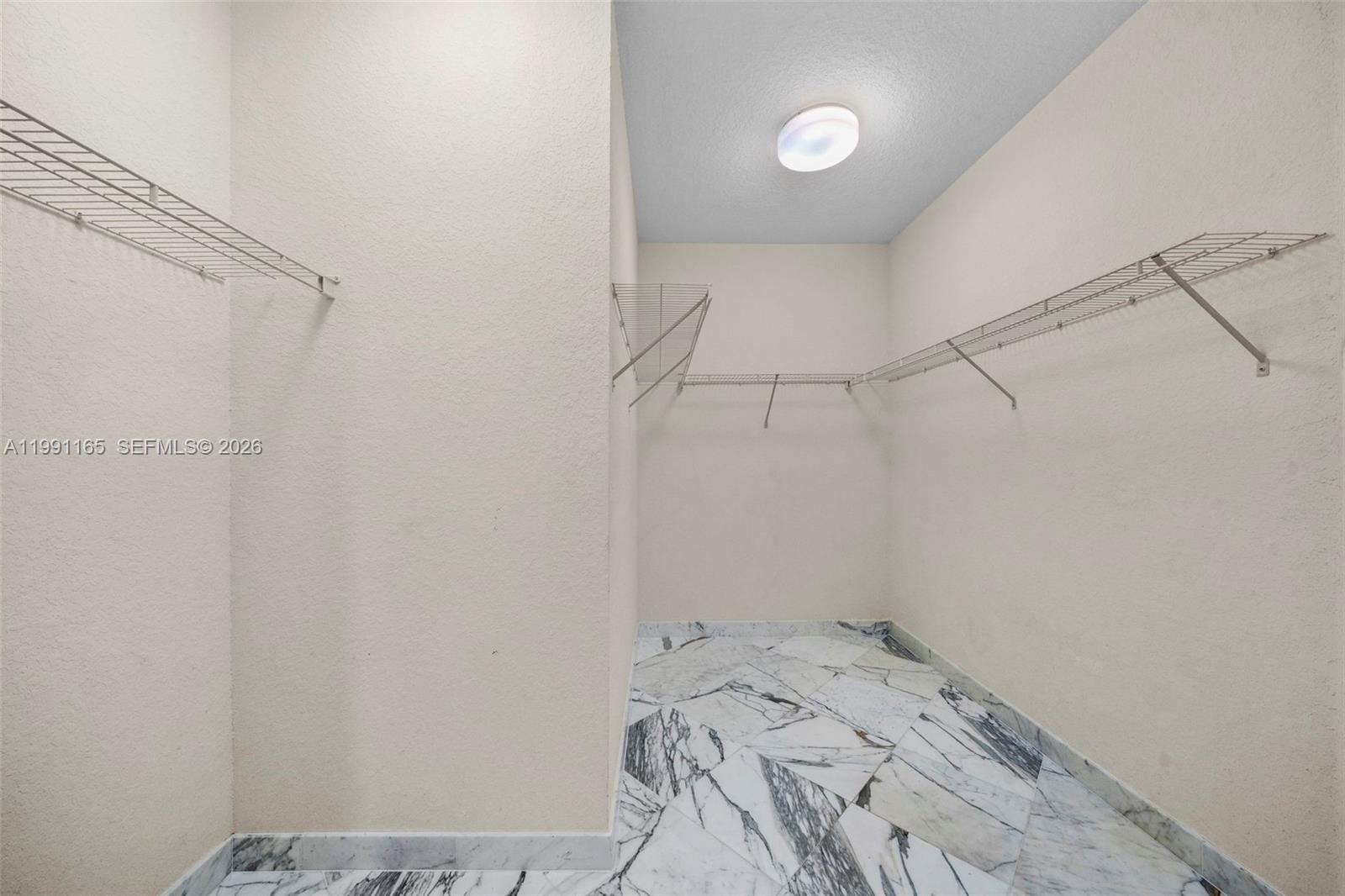 896 W Spinnaker Dr W #896 Hollywood, FL 33019