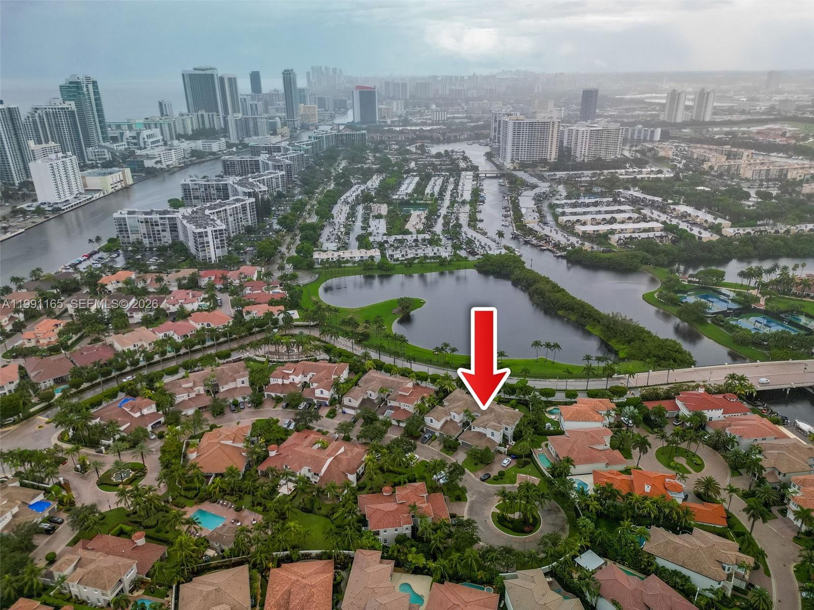 896 W Spinnaker Dr W #896 Hollywood, FL 33019