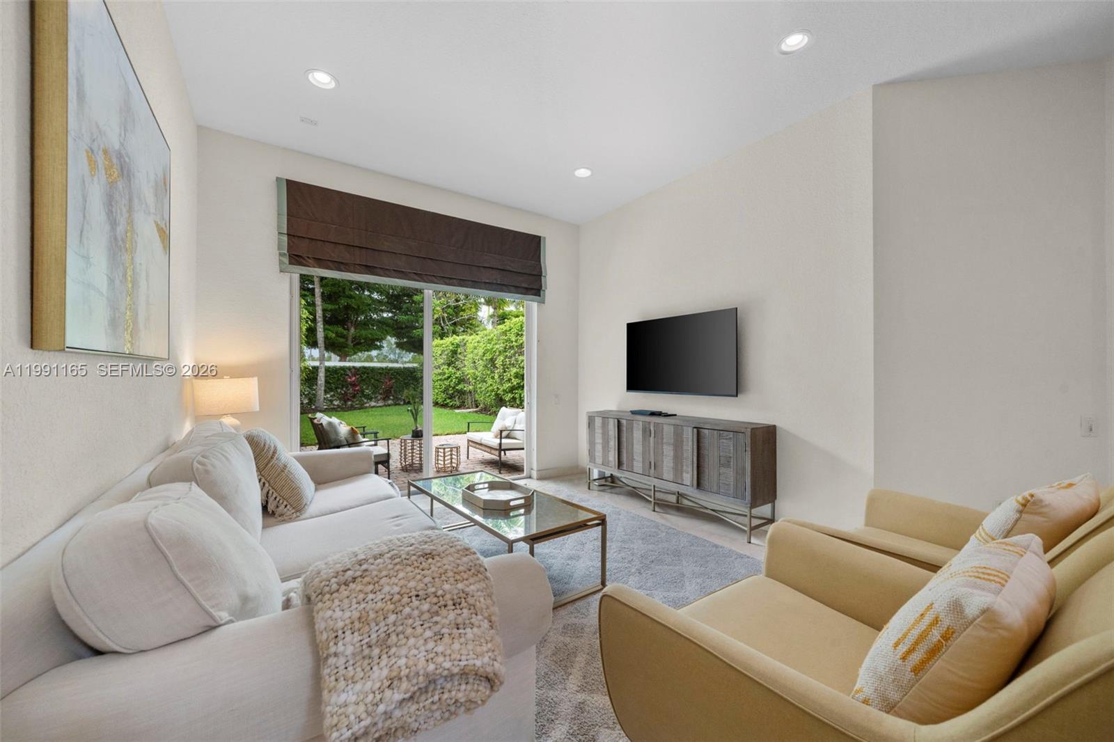 896 W Spinnaker Dr W #896 Hollywood, FL 33019