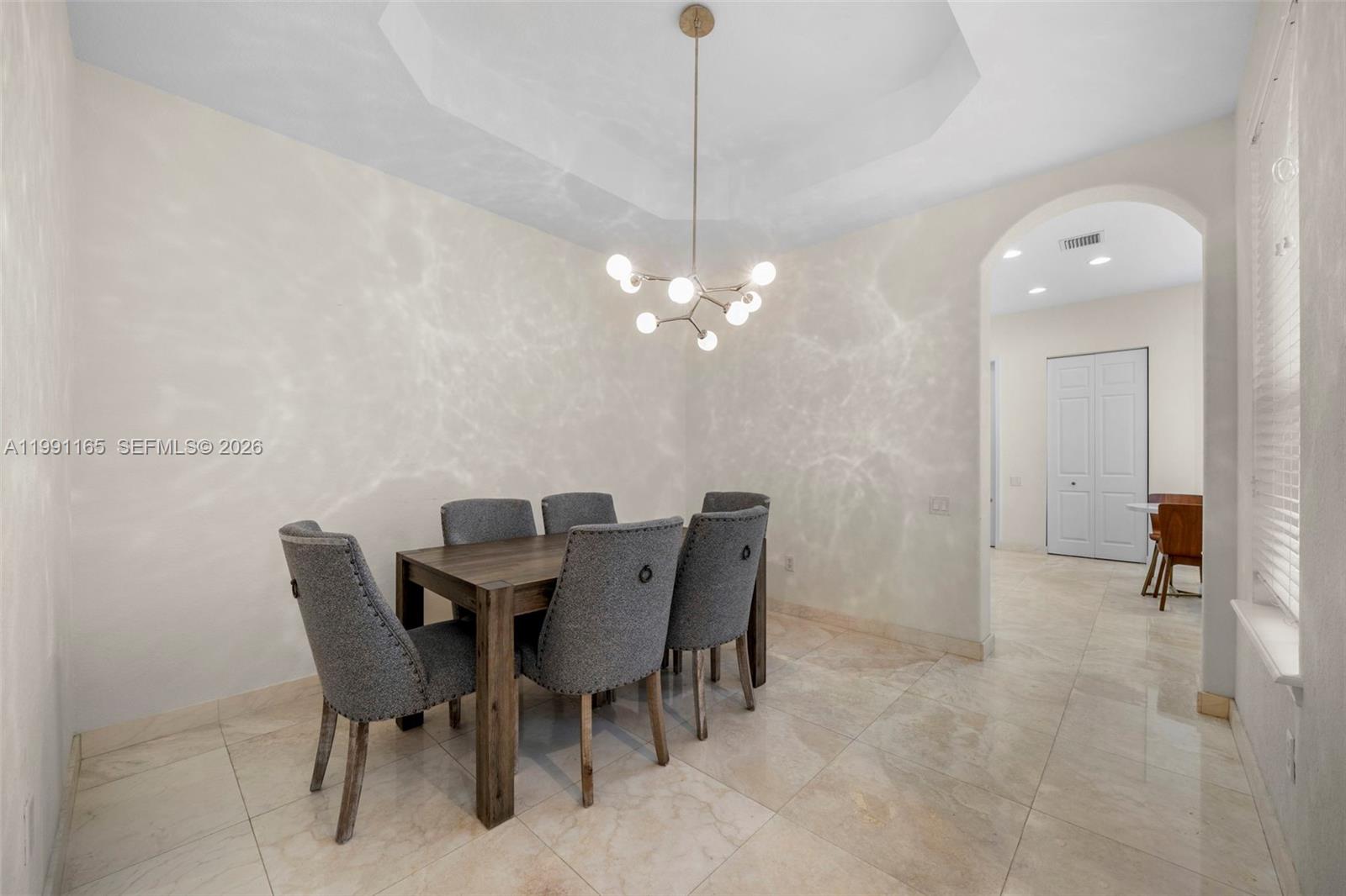 896 W Spinnaker Dr W #896 Hollywood, FL 33019