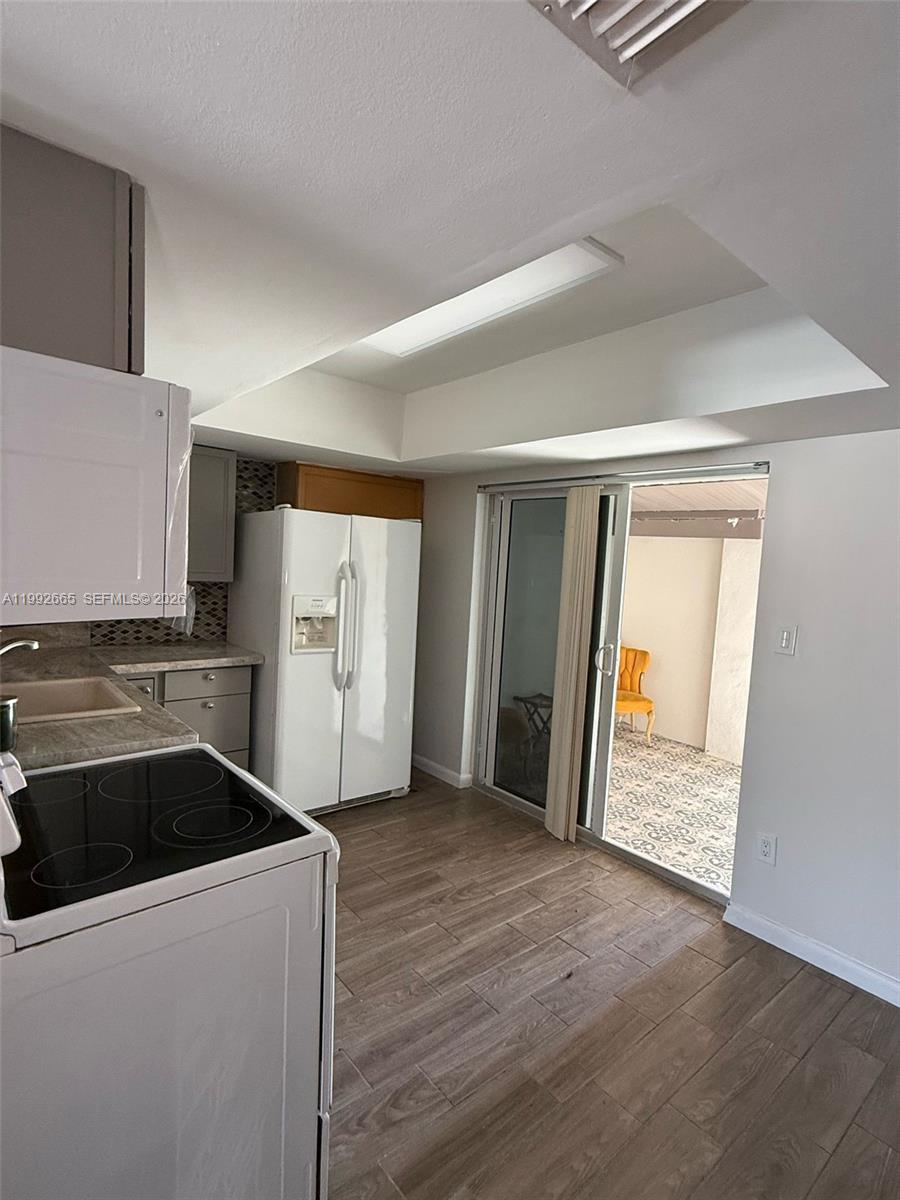 5460 SW 38th Ct West Park, FL 33023