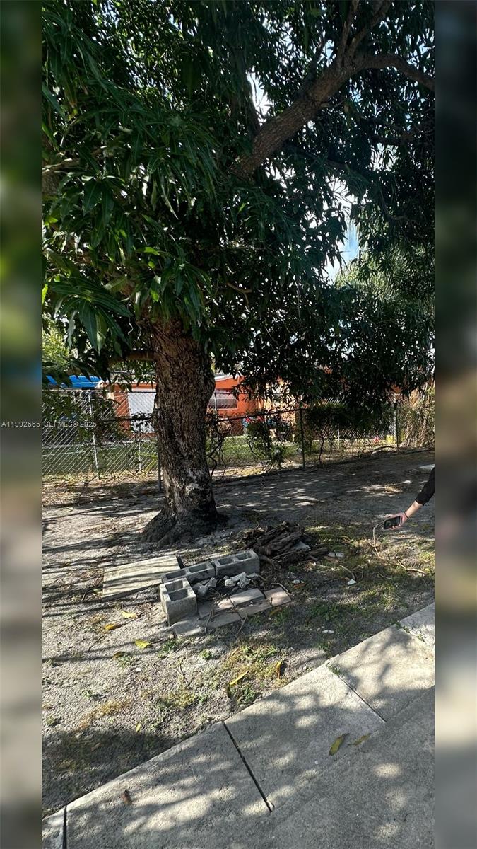 5460 SW 38th Ct West Park, FL 33023