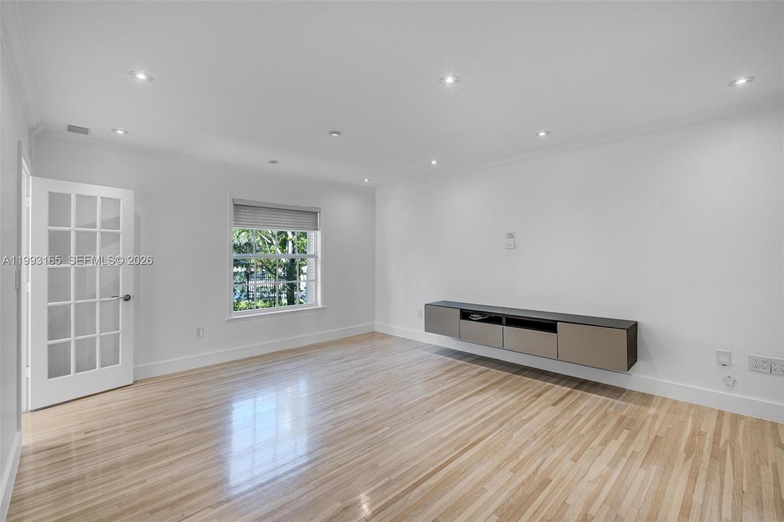 11401 SW 72nd Pl Pinecrest, FL 33156