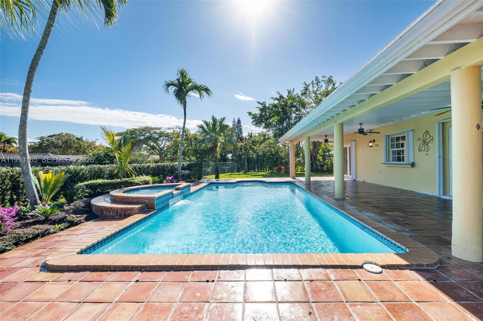 11401 SW 72nd Pl Pinecrest, FL 33156