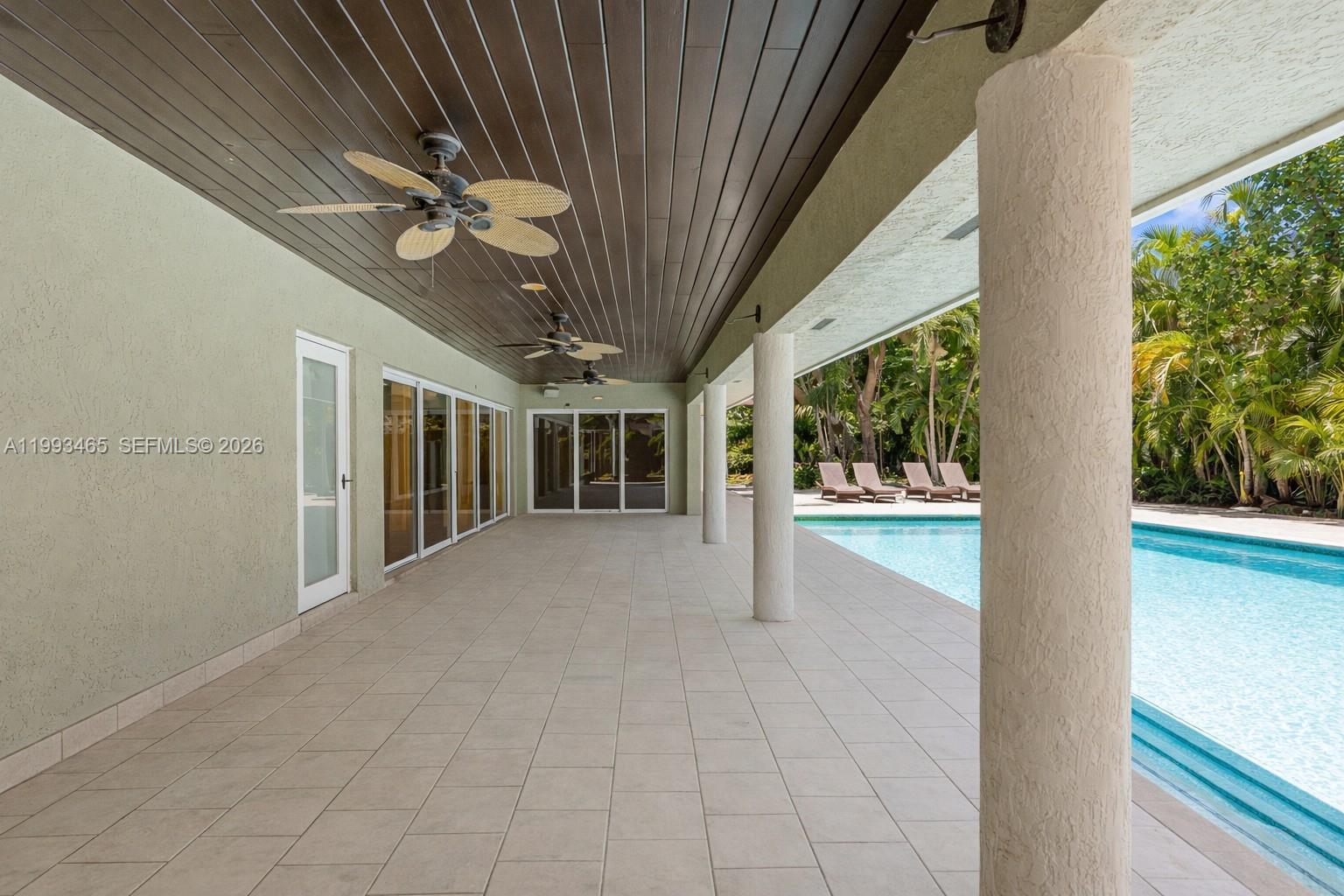 7997 SW 76th Ave Miami, FL 33143