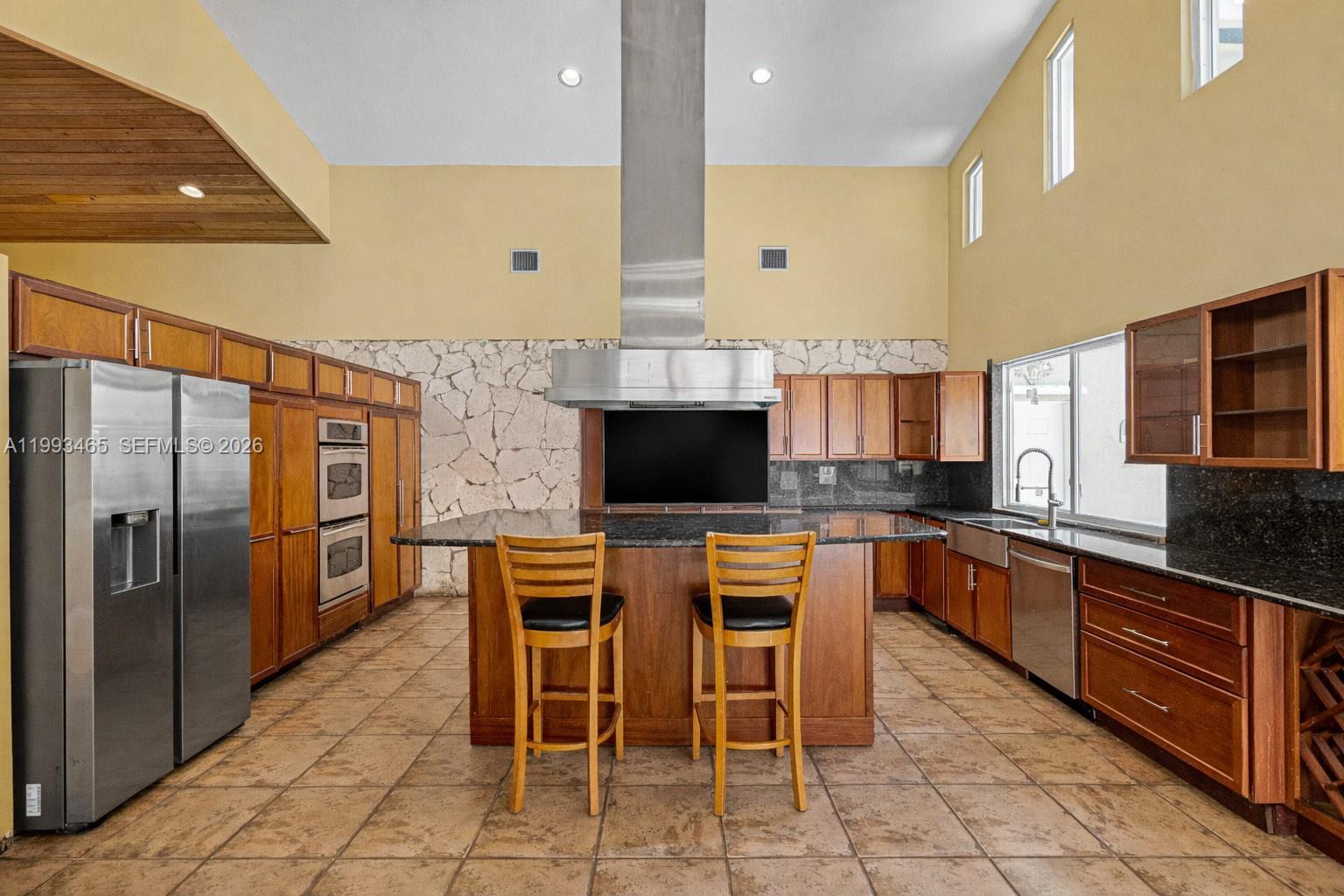 7997 SW 76th Ave Miami, FL 33143